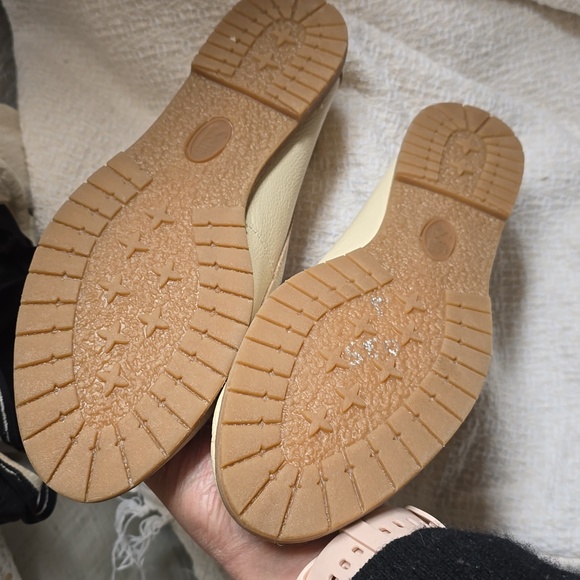 Sofft Leather Woven Slip On Flat Loafer Moccasin Creme  Size 7.5 Comfort NEW - Picture 4 of 7